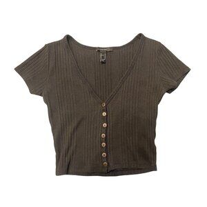 short sleeve cropped v-neck button front ribbed top M
